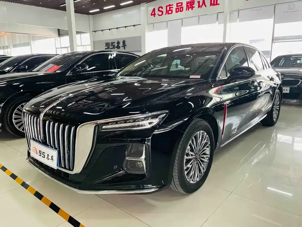 Hongqi H5 — фото 1