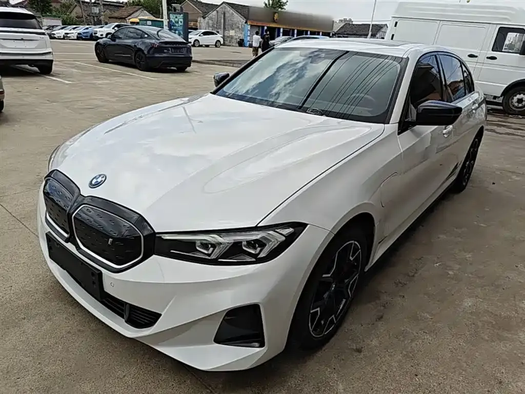 BMW i3 — фото 1