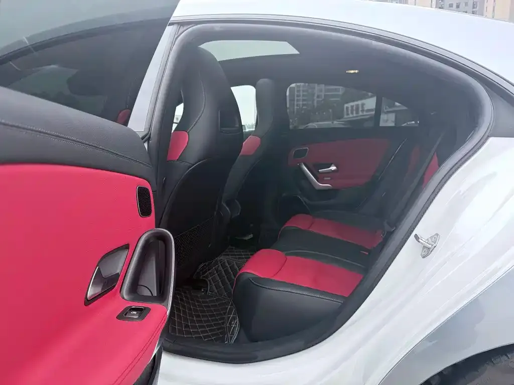Mercedes-Benz CLA AMG — фото 4