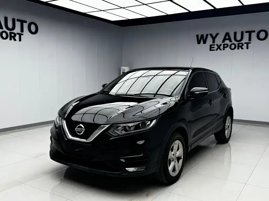Nissan Qashqai — фото 1