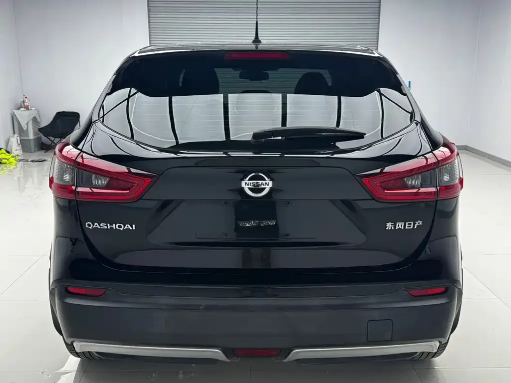 Nissan Qashqai — фото 4