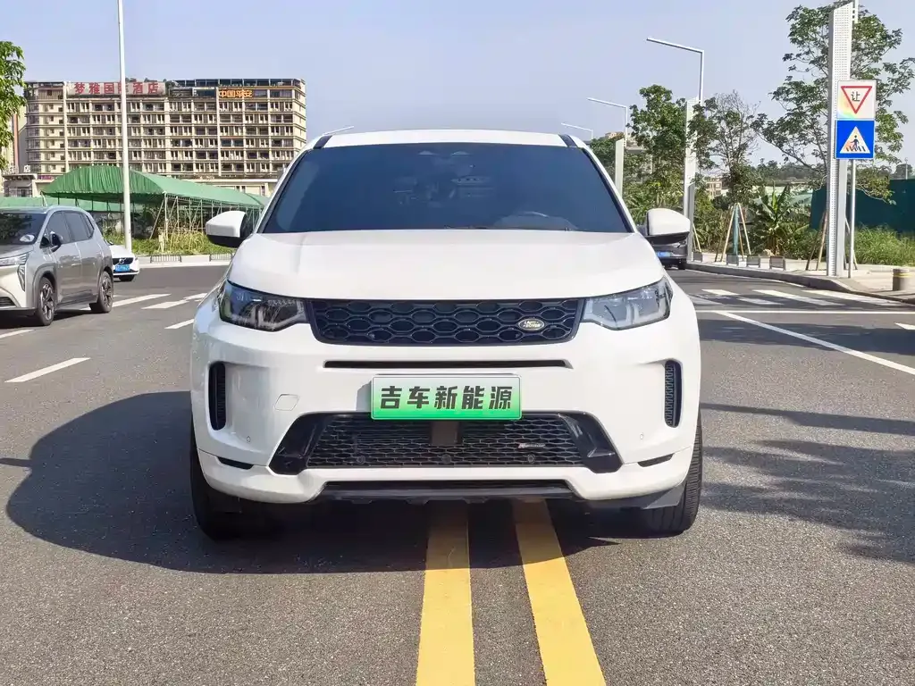 Land Rover Discovery Sport Hybrid — фото 10