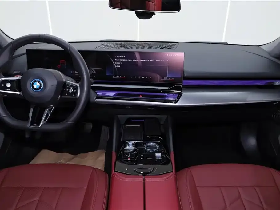 BMW i5 — фото 1