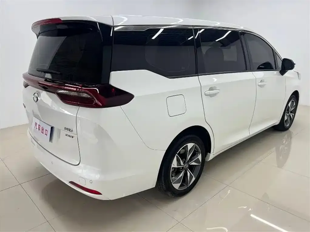 GAC Motor Trumpchi M6 — фото 10