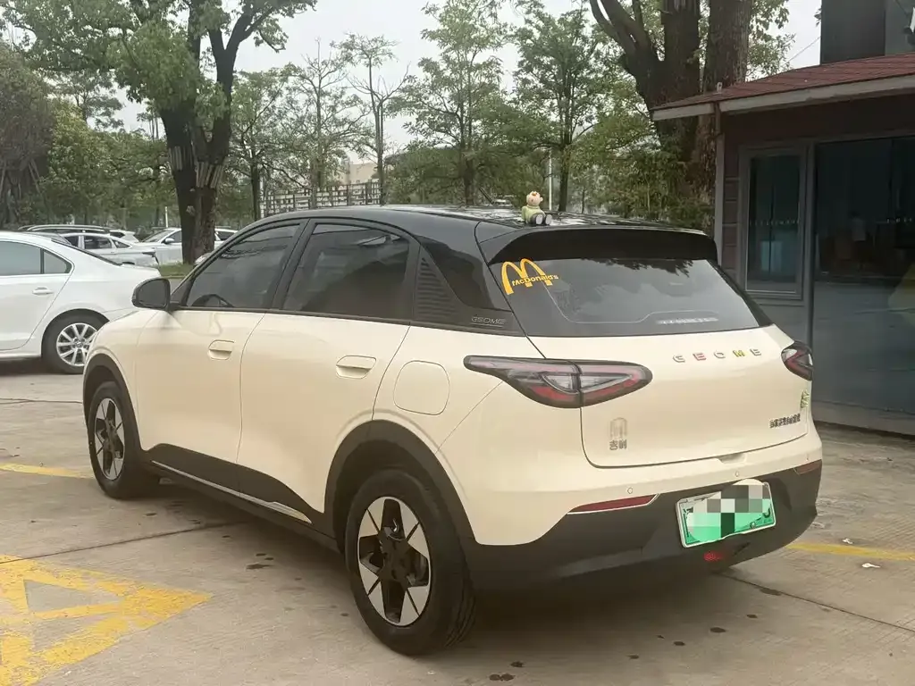 Geely Starburst — фото 7