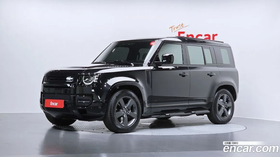 Land Rover Defender — фото 1