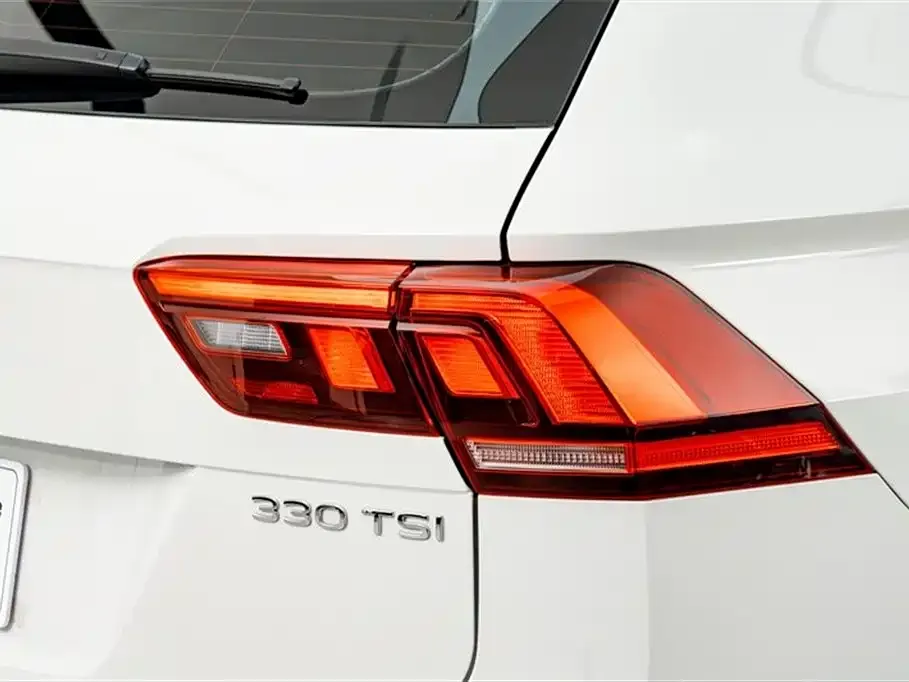 Volkswagen Tiguan L — фото 5