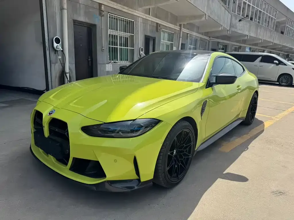 BMW M4 — фото 1