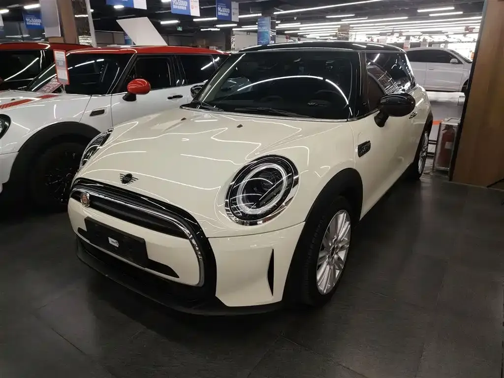 MINI Cooper (3-door) — фото 1