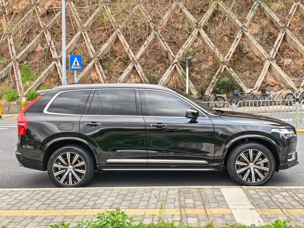 Volvo XC90 — фото 4