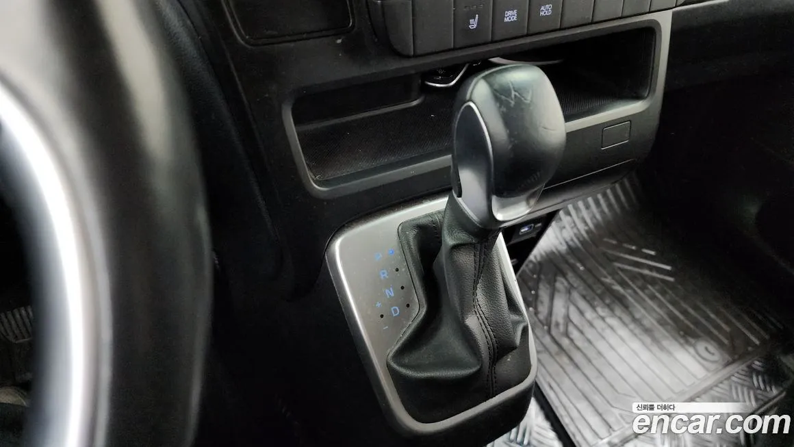 Hyundai Staria — фото 4