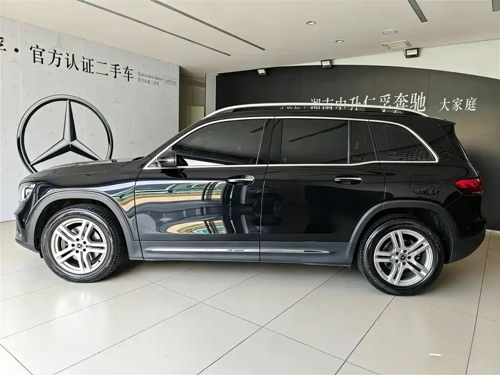 Mercedes-Benz GLB — фото 4
