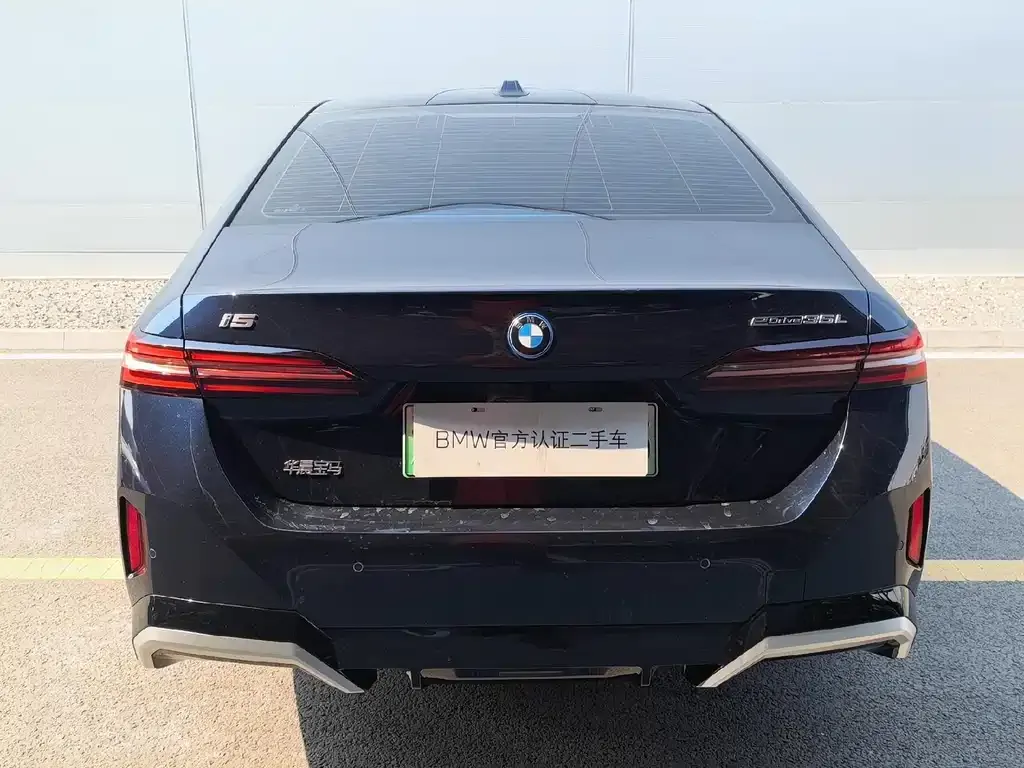 BMW i5 — фото 10