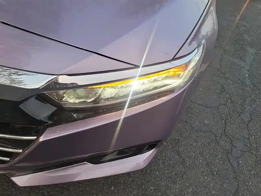 Honda Accord — фото 10