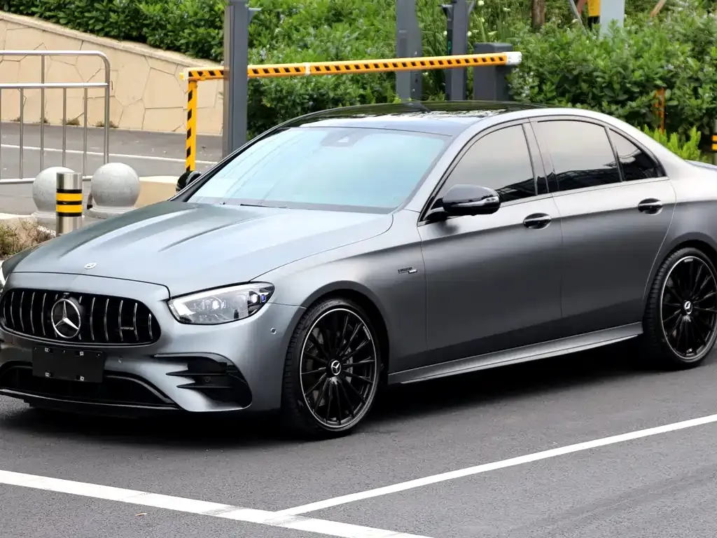 Mercedes-Benz E-Class AMG — фото 9