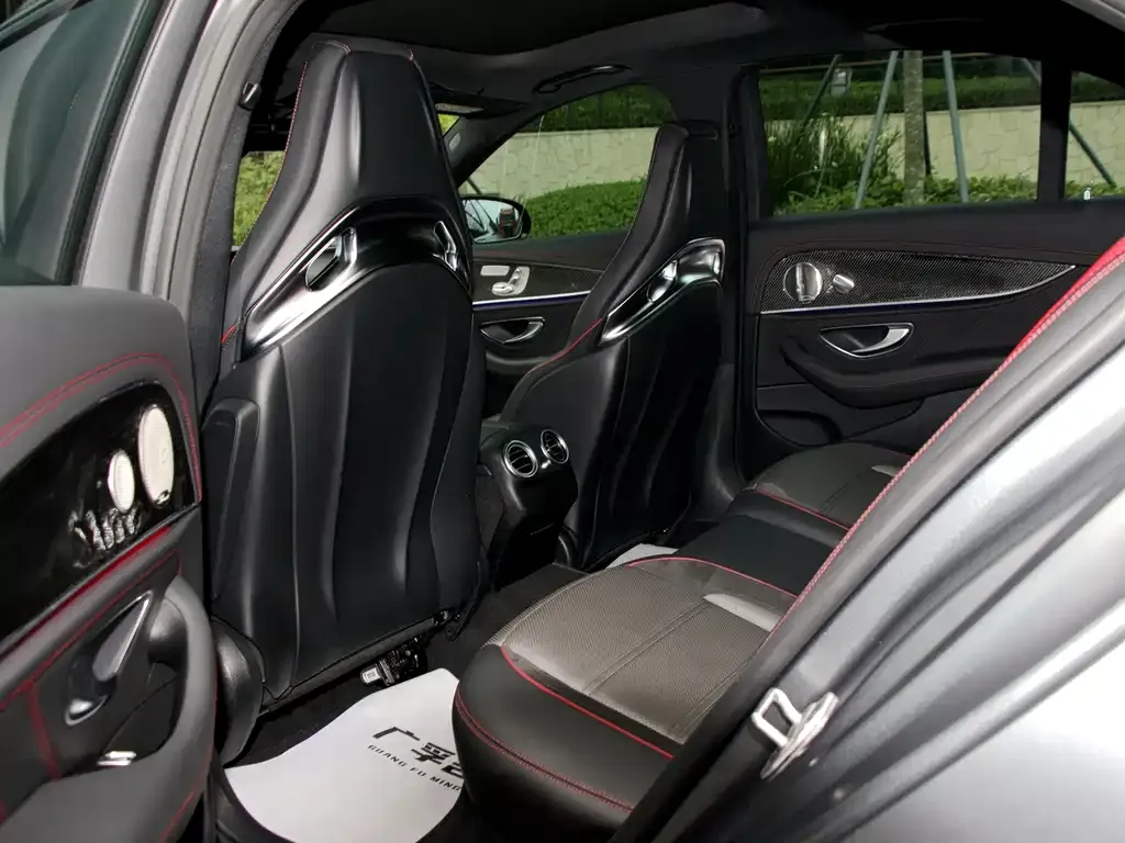 Mercedes-Benz E-Class AMG — фото 8