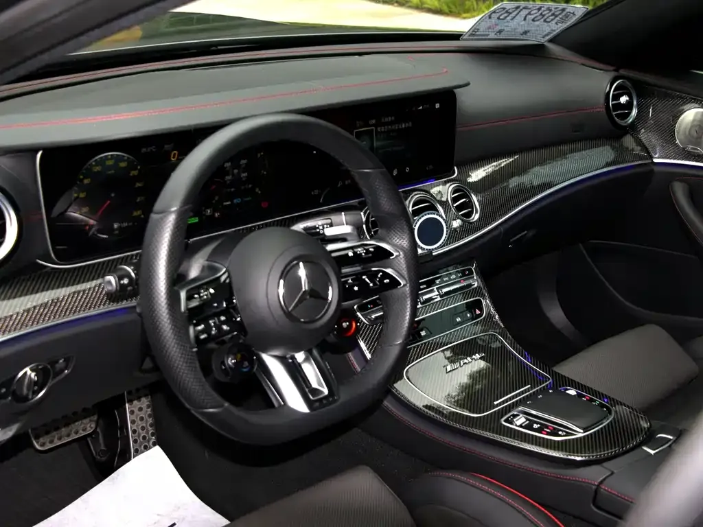Mercedes-Benz E-Class AMG — фото 10