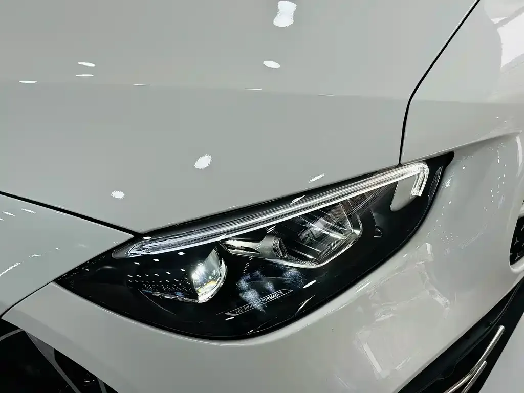 Mercedes-Benz C-Class New Energy — фото 4
