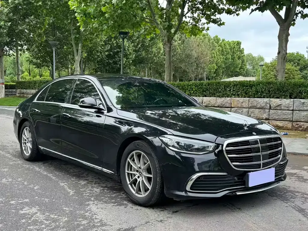 Mercedes-Benz S-Class — фото 1