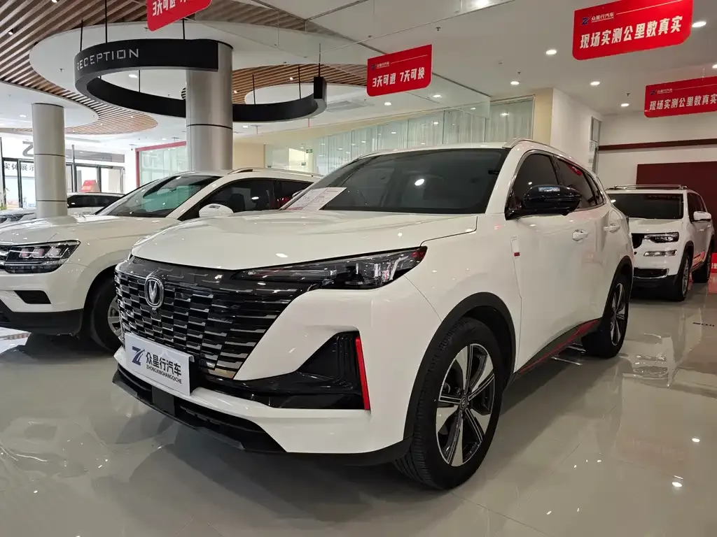 Changan CS55PLUS — фото 1