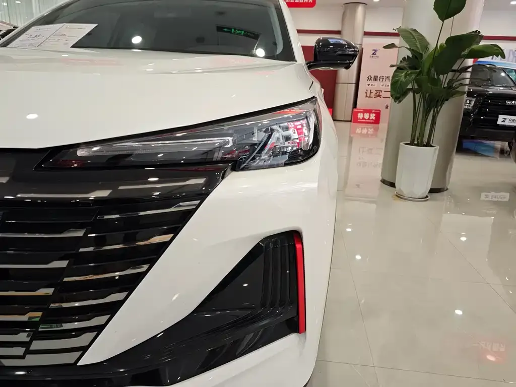 Changan CS55PLUS — фото 10