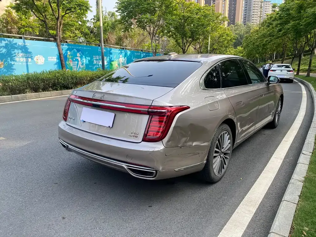 Hongqi H9 — фото 5