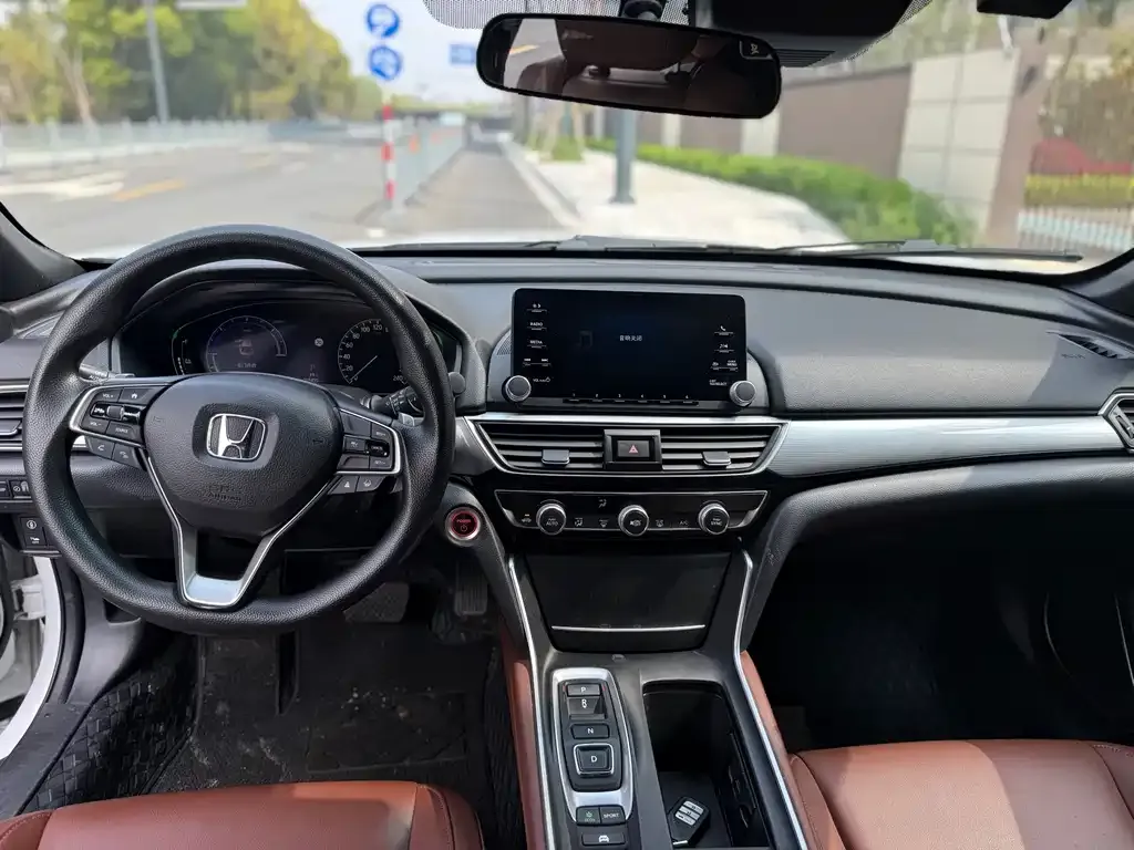 Honda Inspire — фото 3