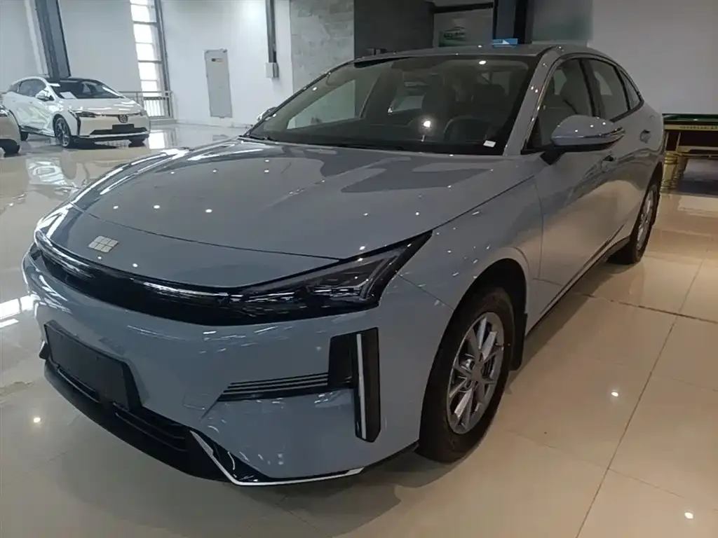 Geely Galaxy L6 — фото 1