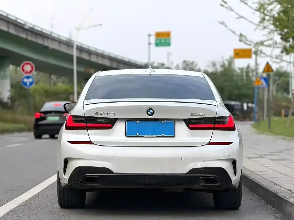 BMW 3 Series — фото 4