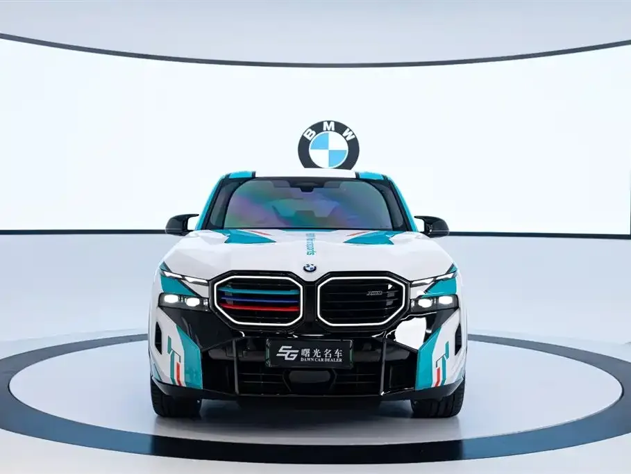 BMW XM — фото 7
