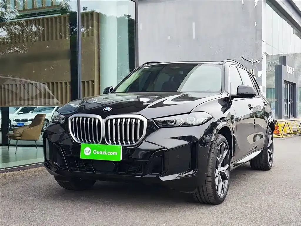 BMW X5 — фото 1
