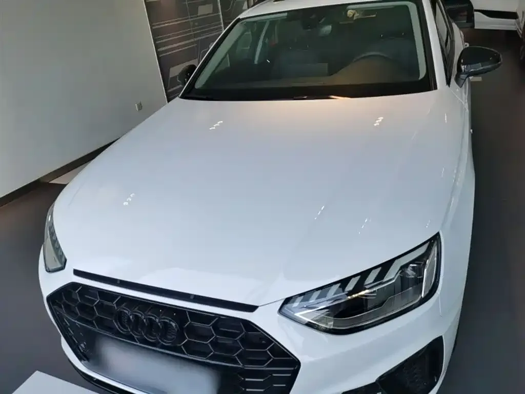 Audi A4 (Import) — фото 8