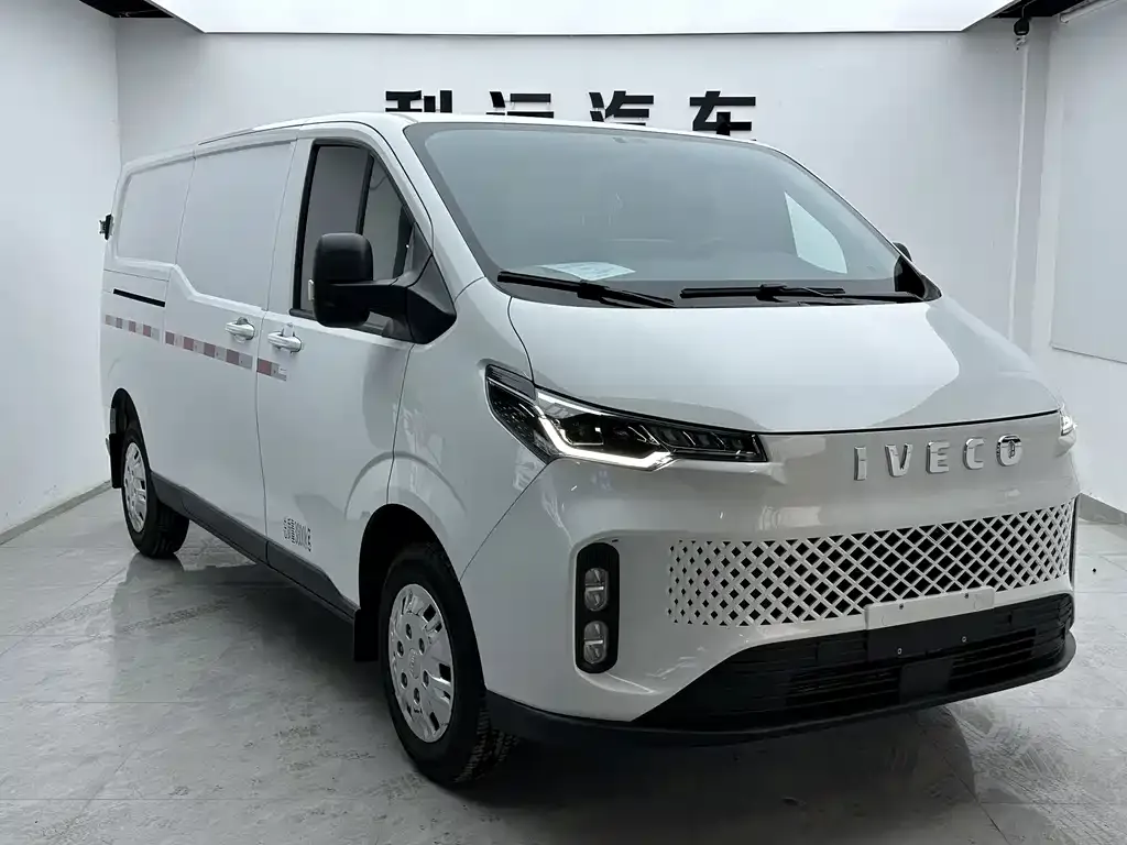 IVECO Juxing — фото 7