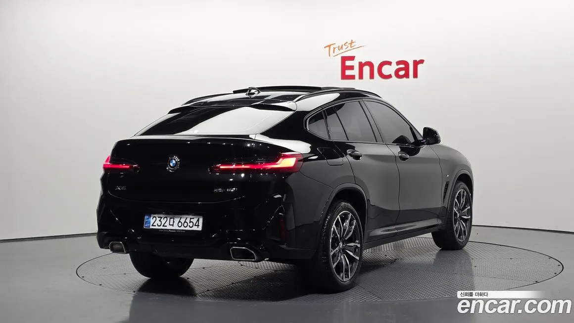 BMW X4 — фото 2
