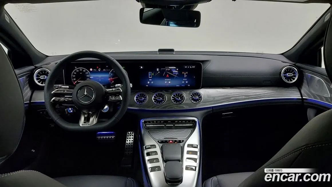Mercedes-Benz AMG GT — фото 8