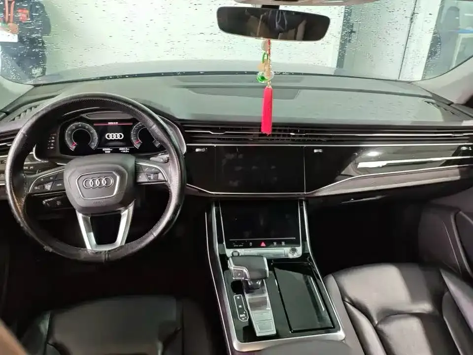 Audi Q8 — фото 4