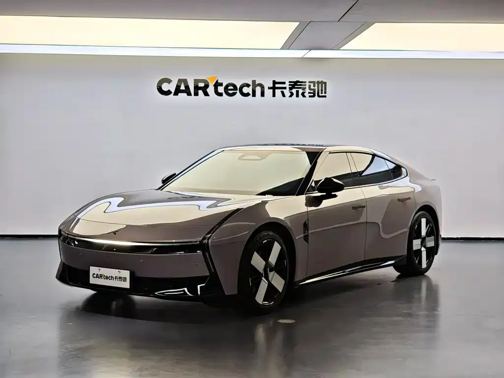 XPeng P7 — фото 1