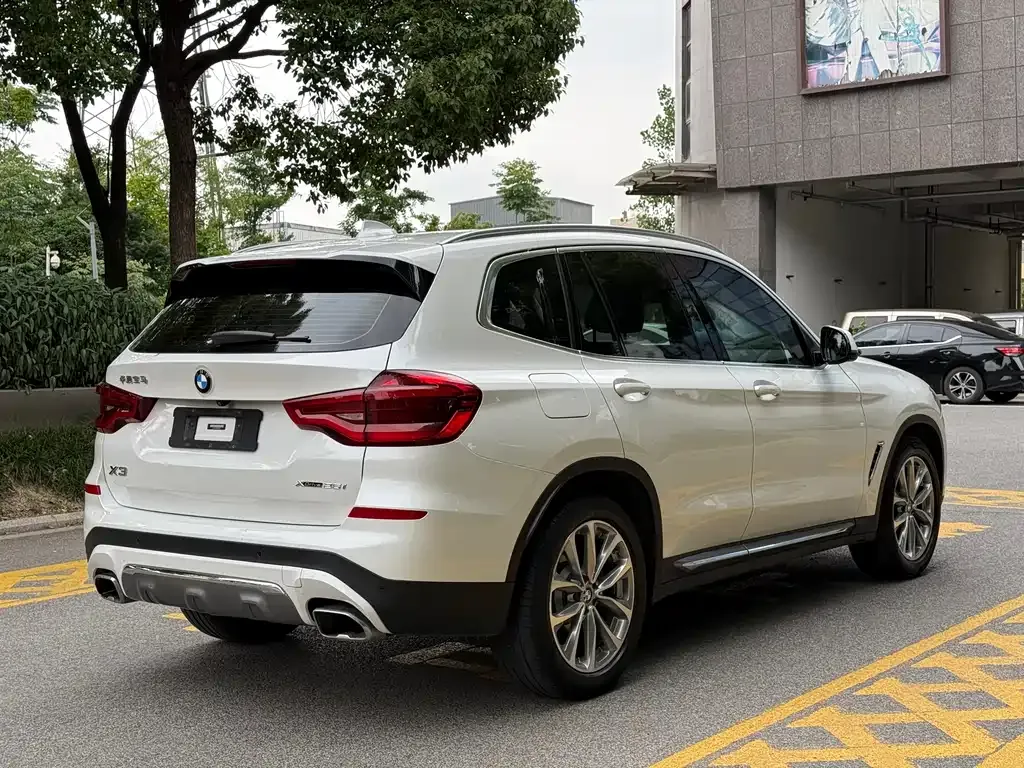 BMW X3 — фото 2