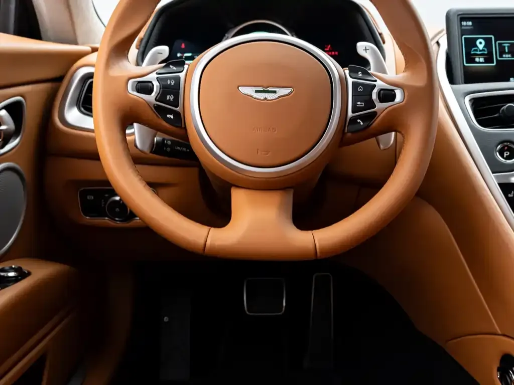 Aston Martin DB11 — фото 9