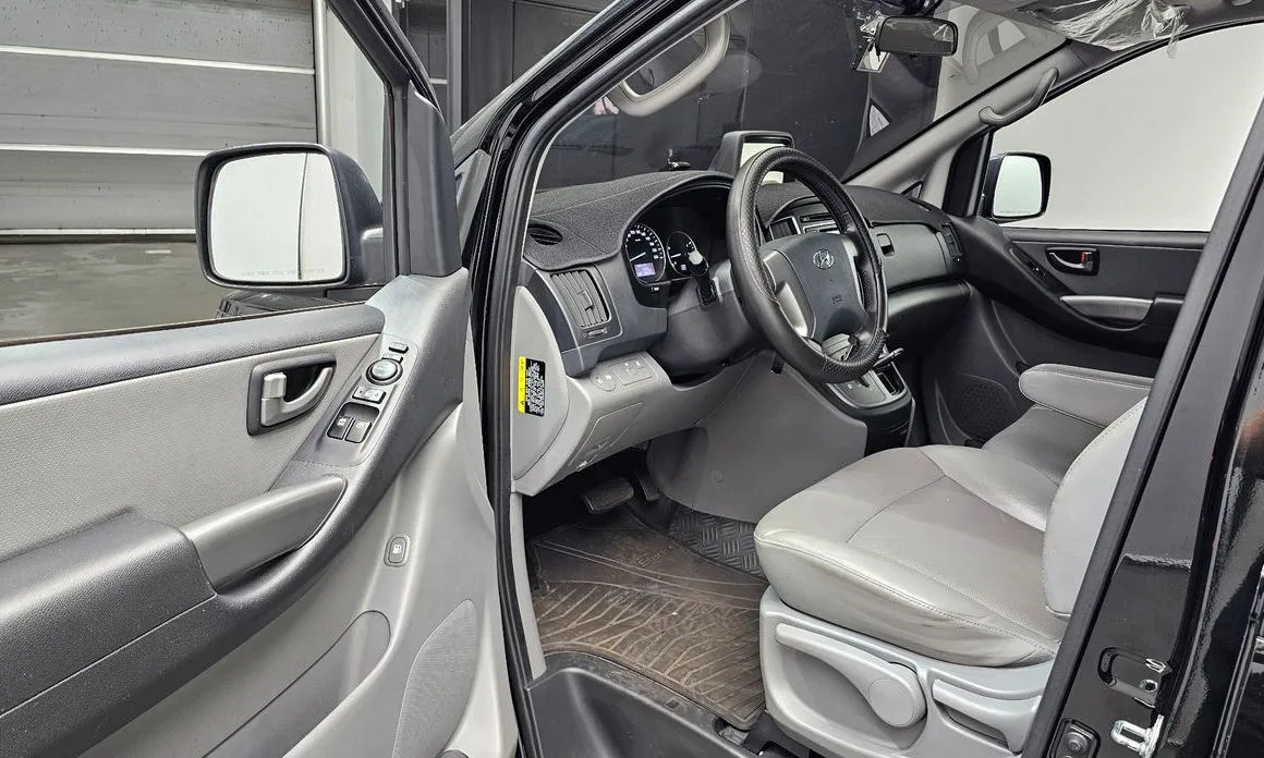 Hyundai Starex — фото 9
