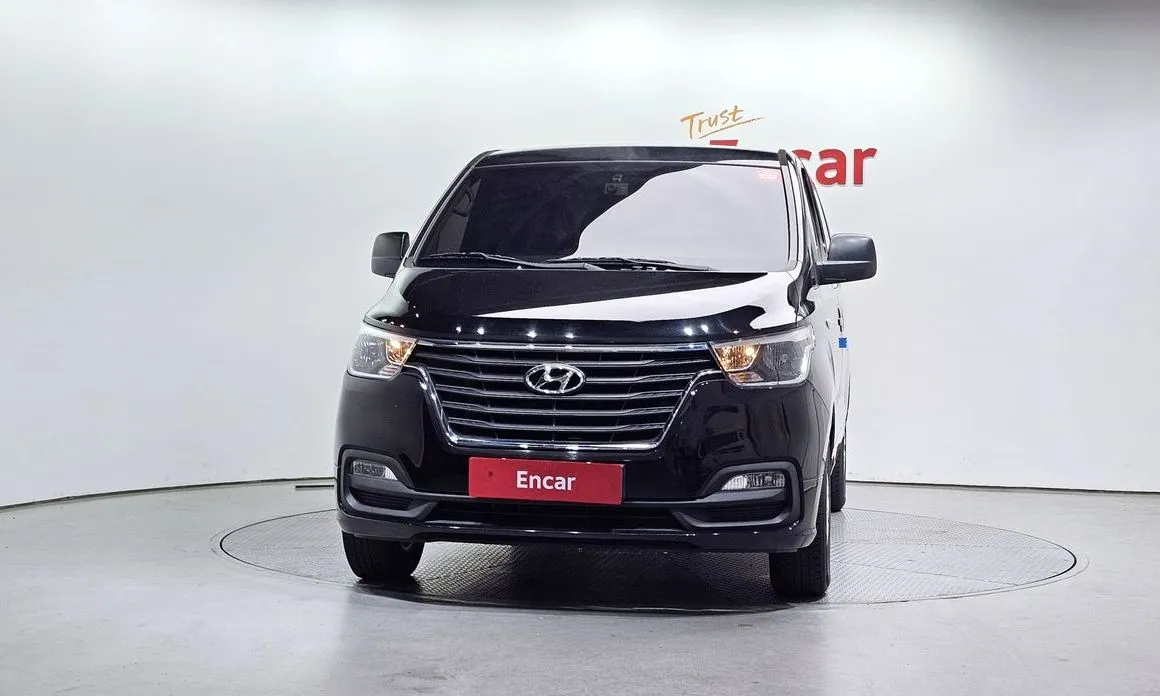 Hyundai Starex — фото 4
