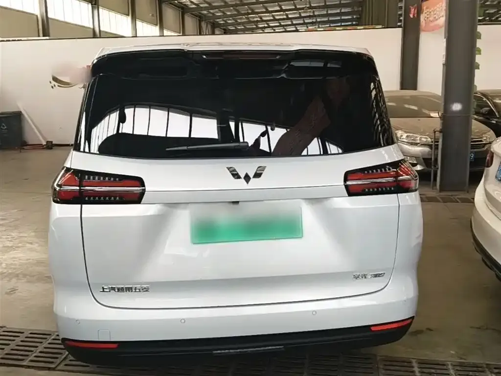 Wuling Starlight 730 New Energy — фото 10