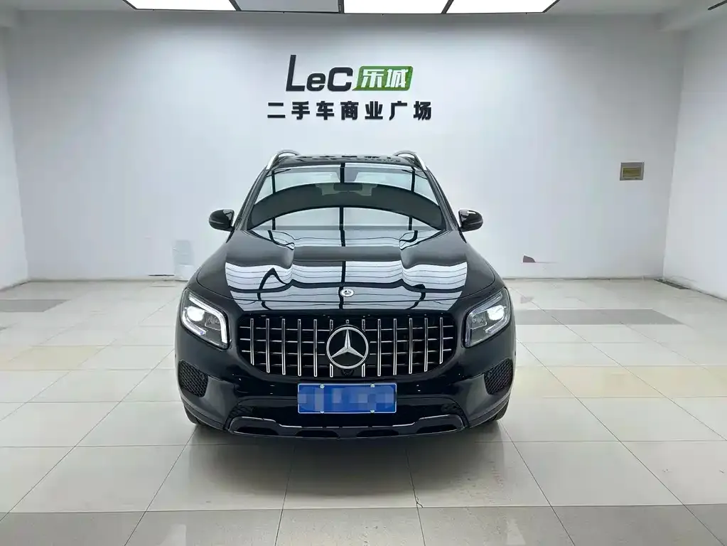 Mercedes-Benz GLB — фото 2