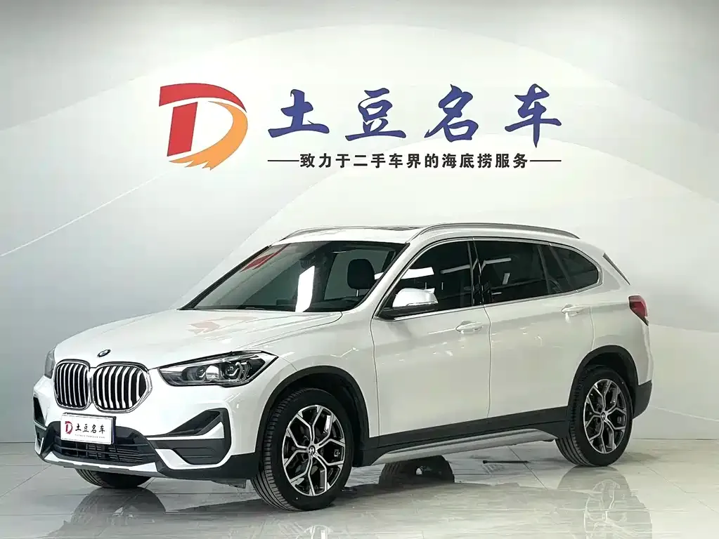 BMW X1 — фото 1
