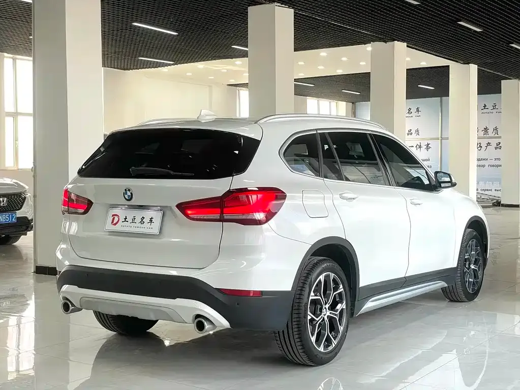 BMW X1 — фото 4