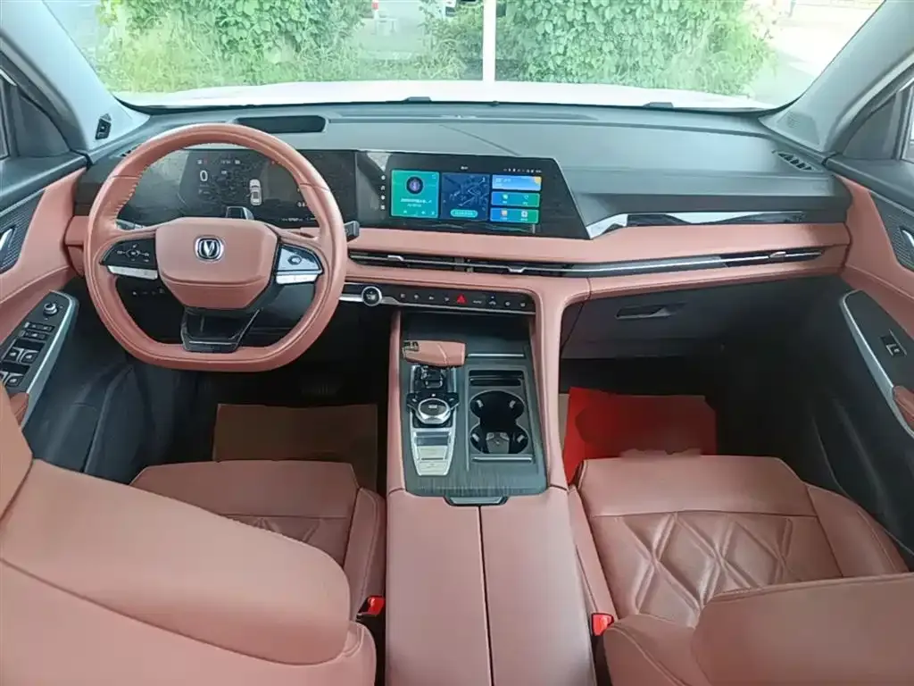 Changan CS75PLUS — фото 4