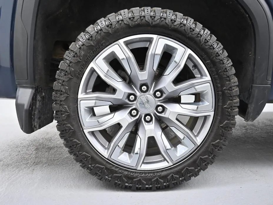 GMC Sierra — фото 10