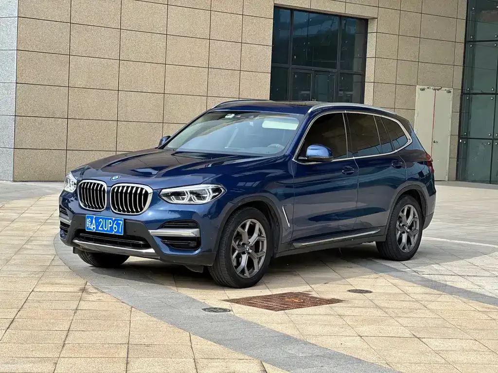 BMW X3 — фото 7