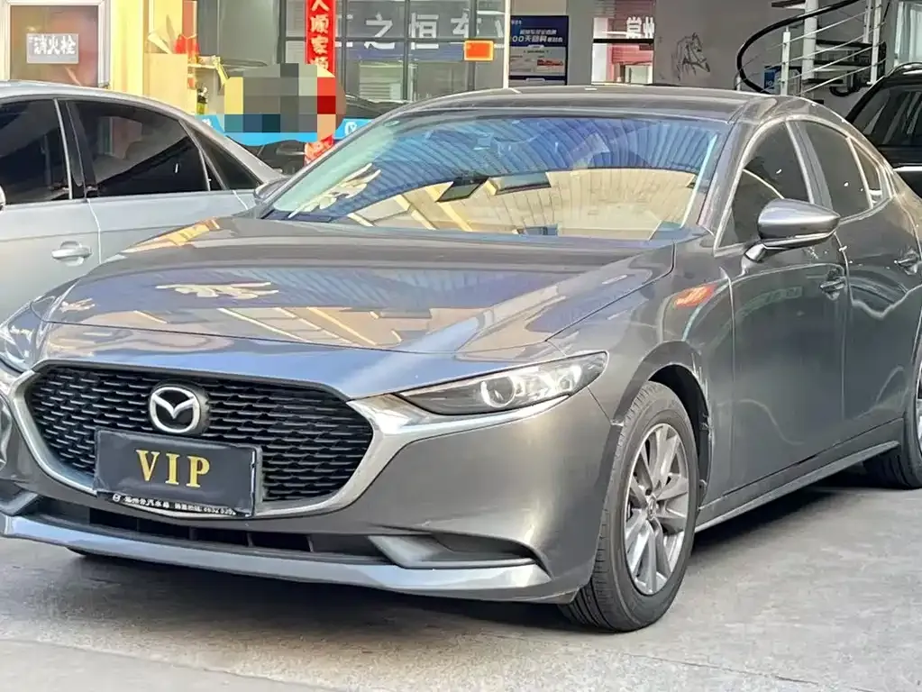 Mazda 3 Axela — фото 1