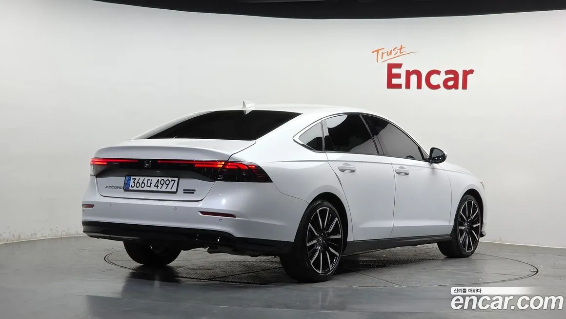 Honda Accord — фото 5